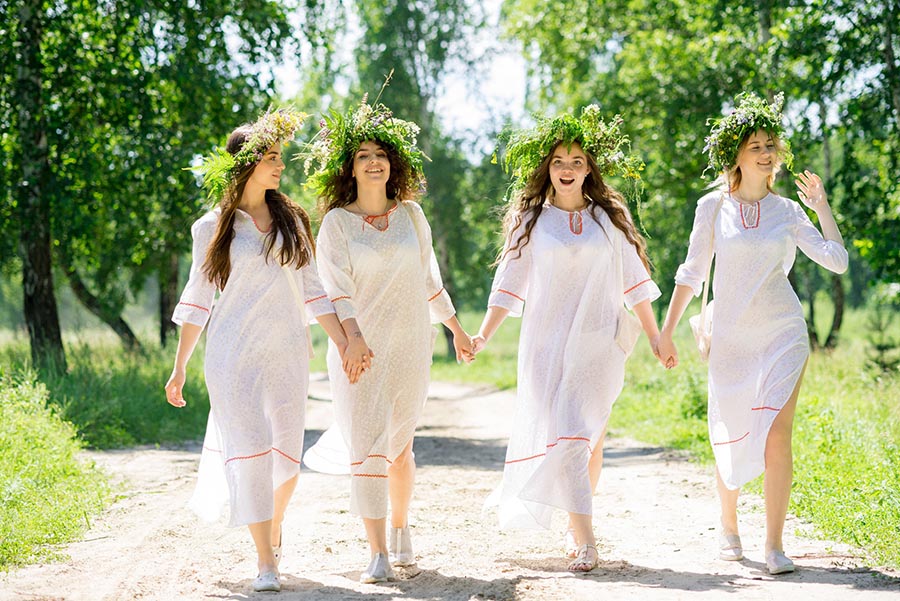 A cozy shot with Slavic girls — straight from Dongguan