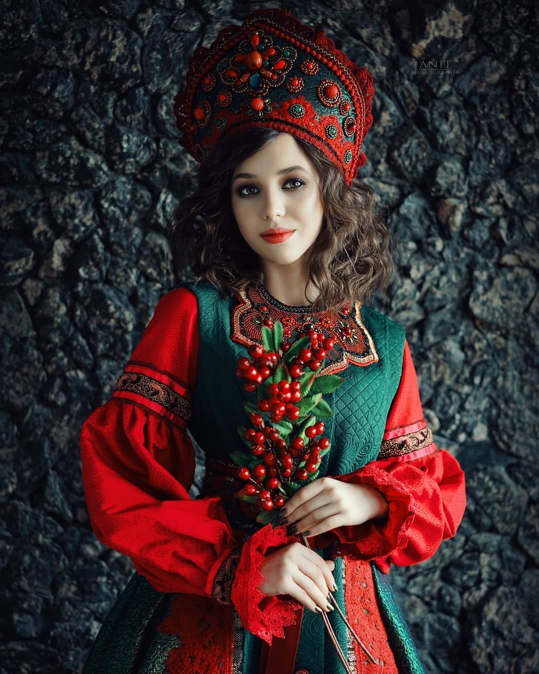 Nude girl Women in Slavic costumes in Dongguan