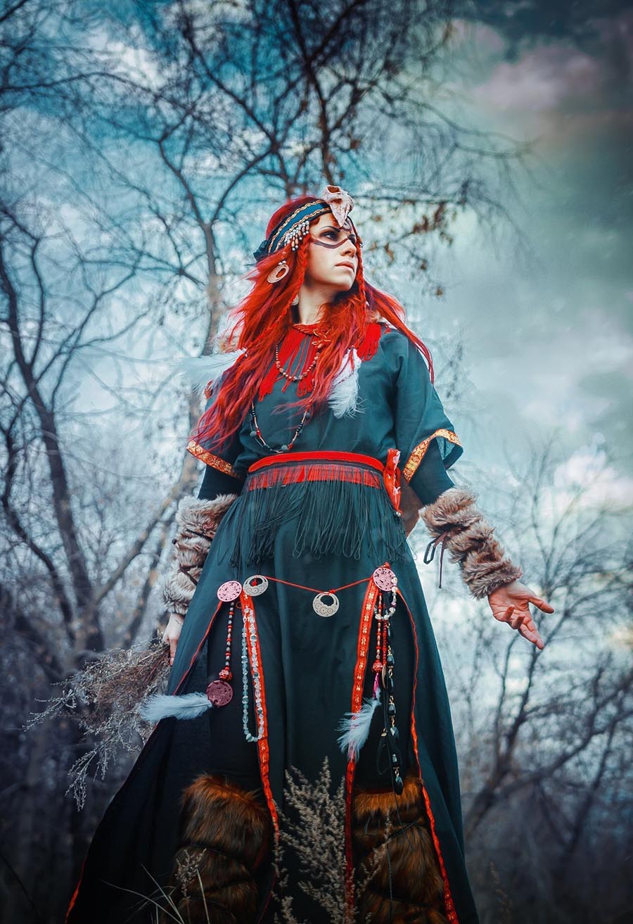 Take a pause and enjoy Girls in Slavic costumes — streaming from Dongguan